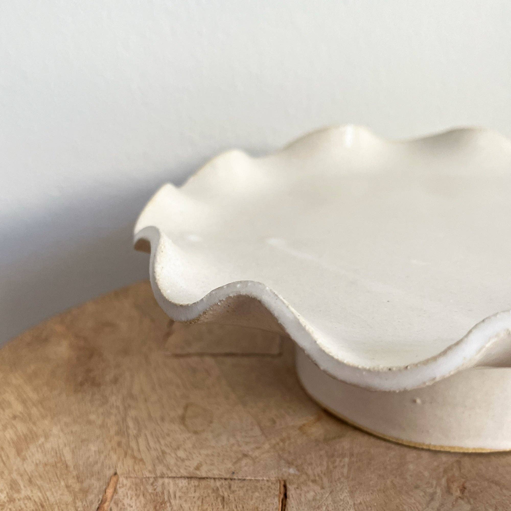 Wavy Edged Pedestal