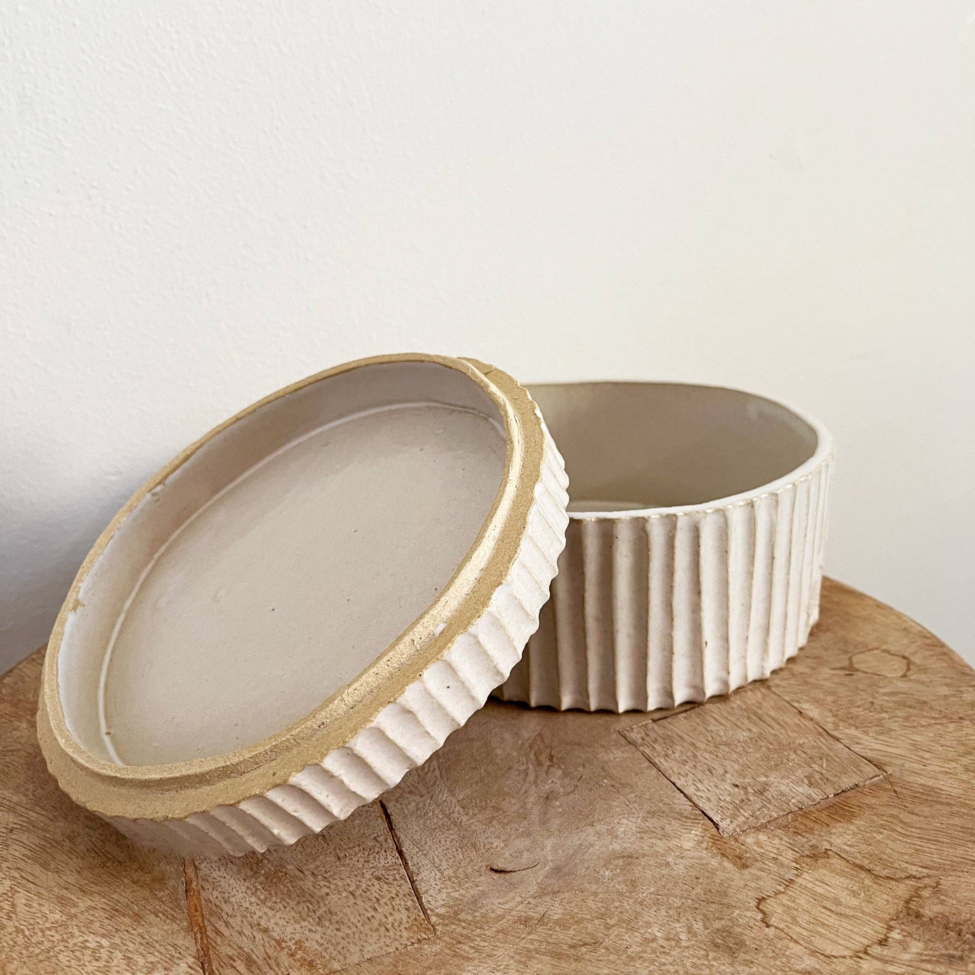 Ribbed Containers: Short & Wide