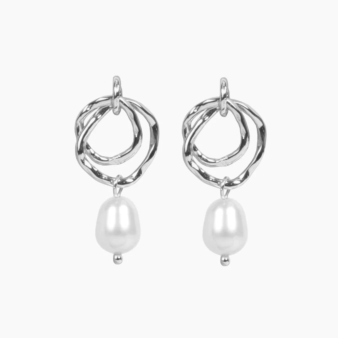 Hammered Double Circle Pearl Earrings (Silver) Silver