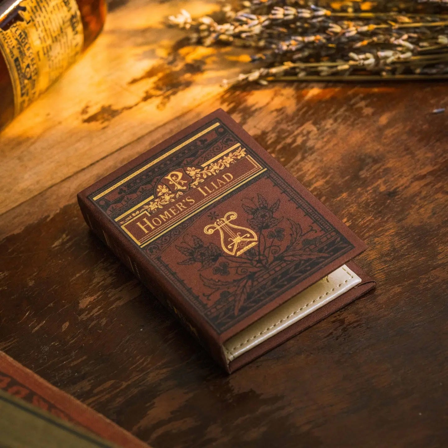 Homer’s Iliad Book Wallet
