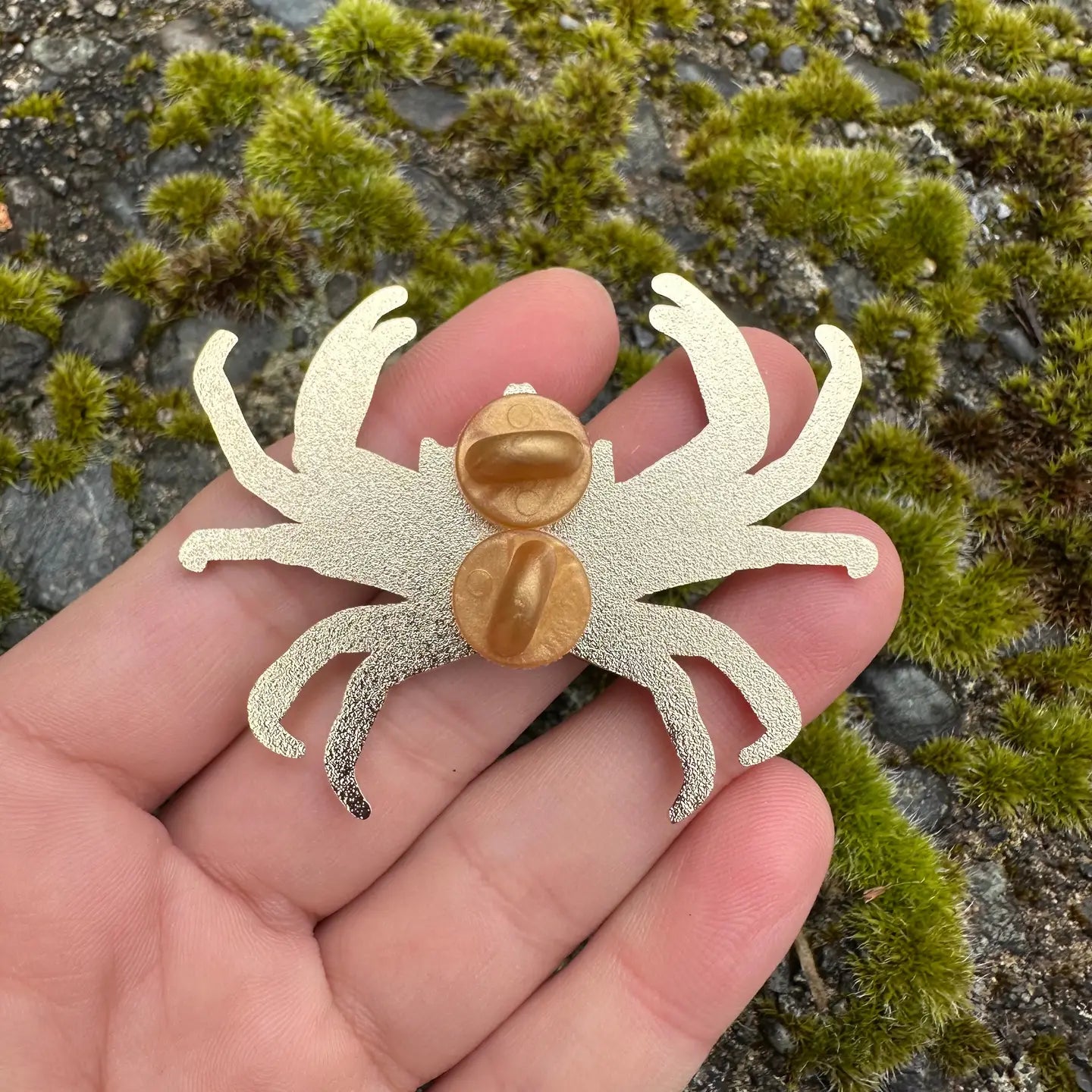 Kelp Crab Enamel Pin