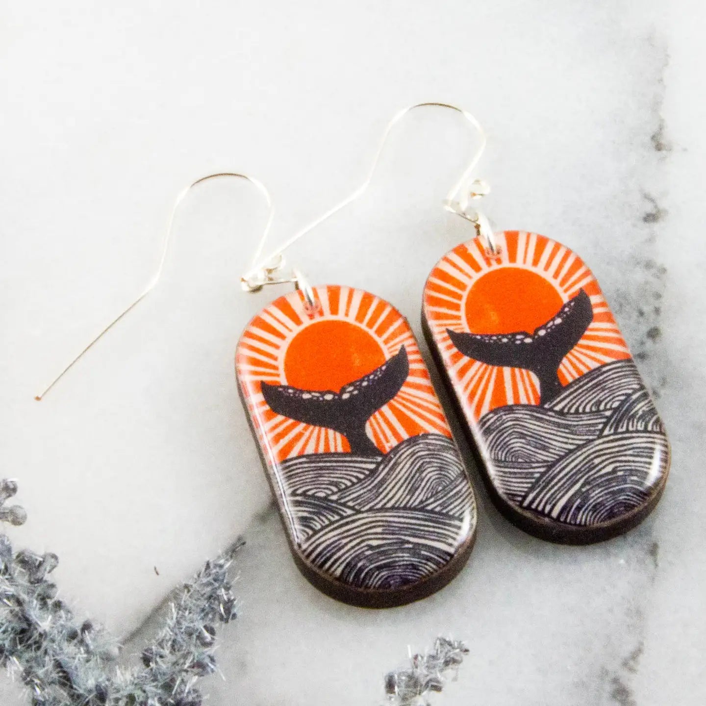 Retro Whale Tail Oblong Earrings