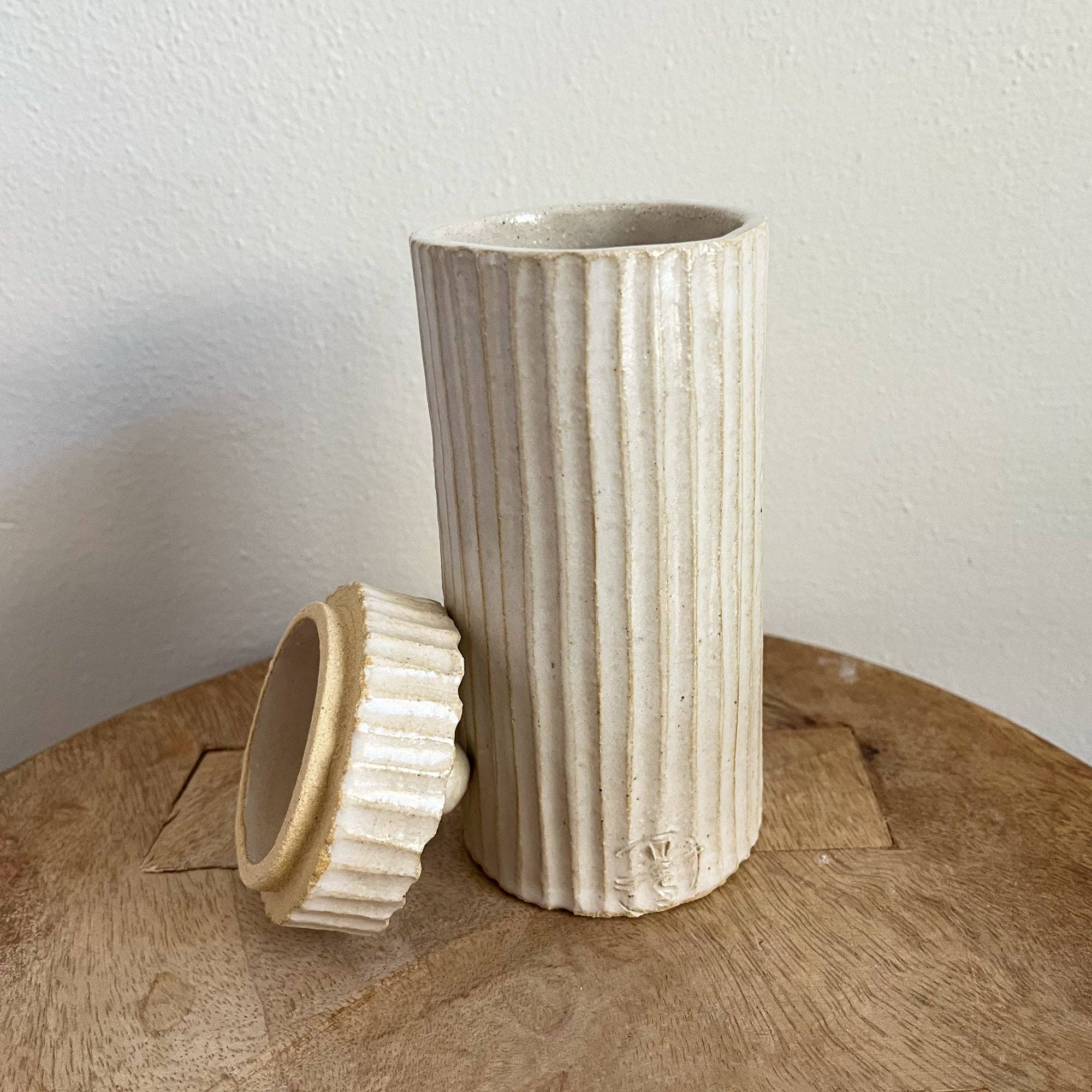 Ribbed Containers: Short & Wide