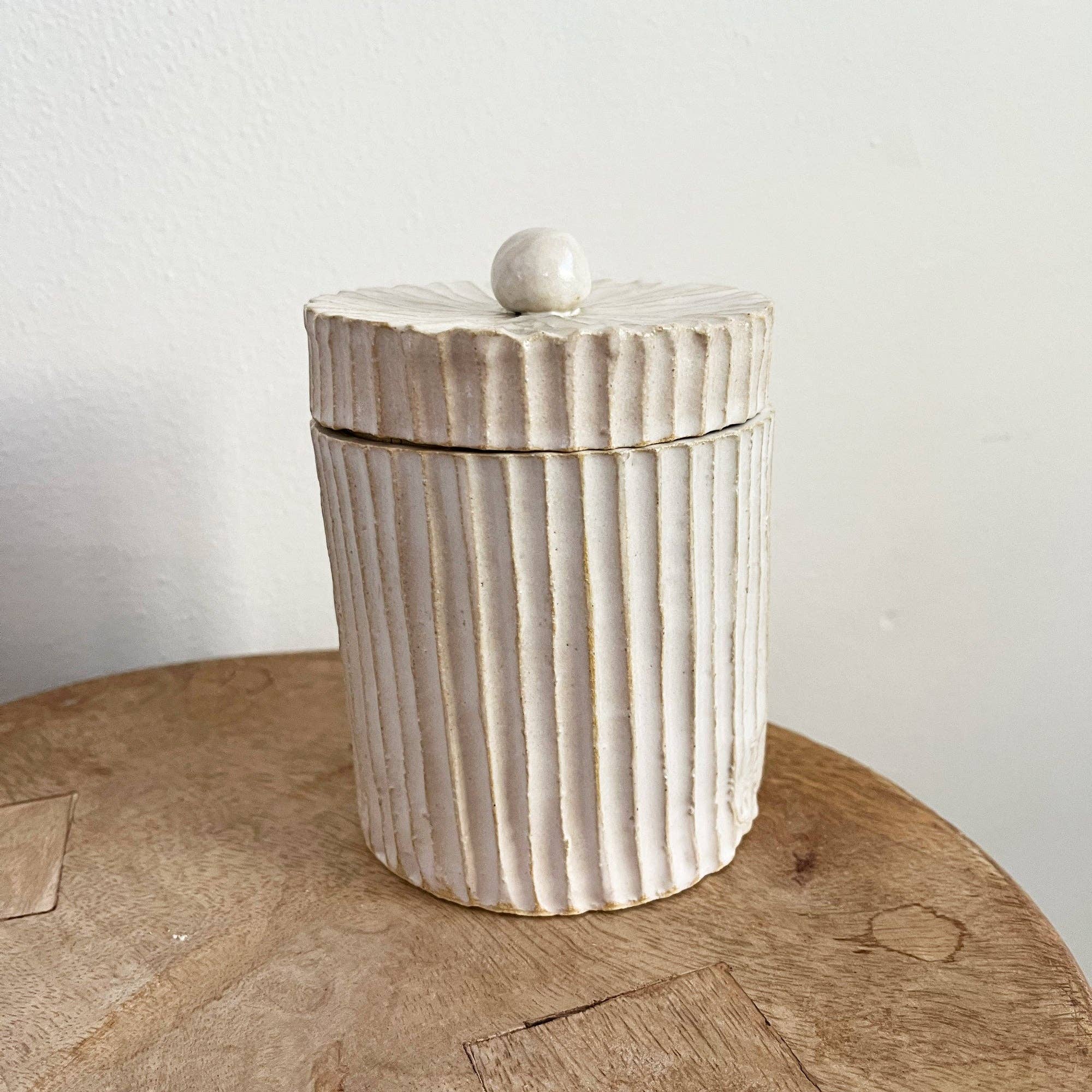 Ribbed Containers: Short & Wide