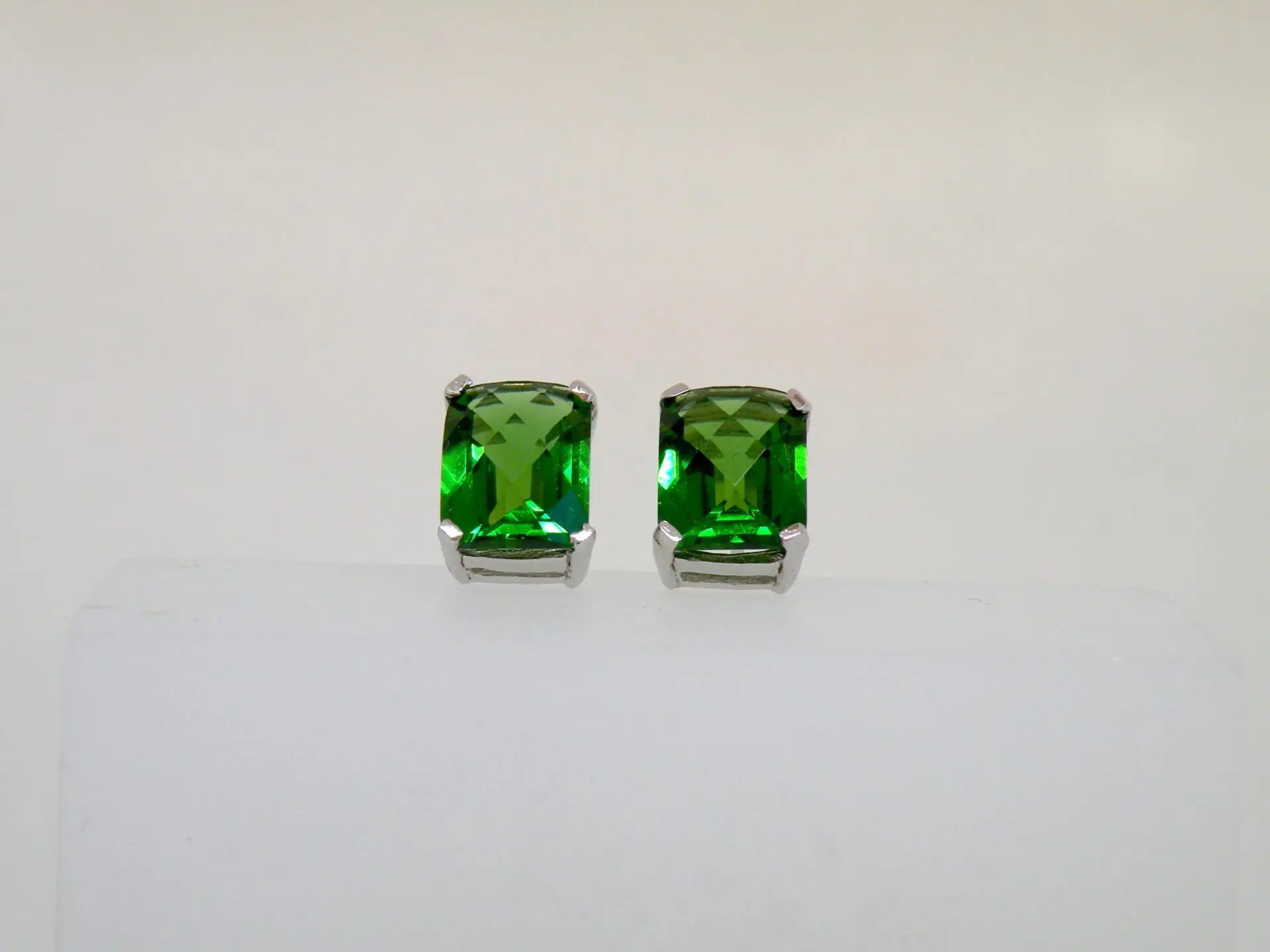 Mt. St. Helen Obsidianite Emerald Earrings 4mm