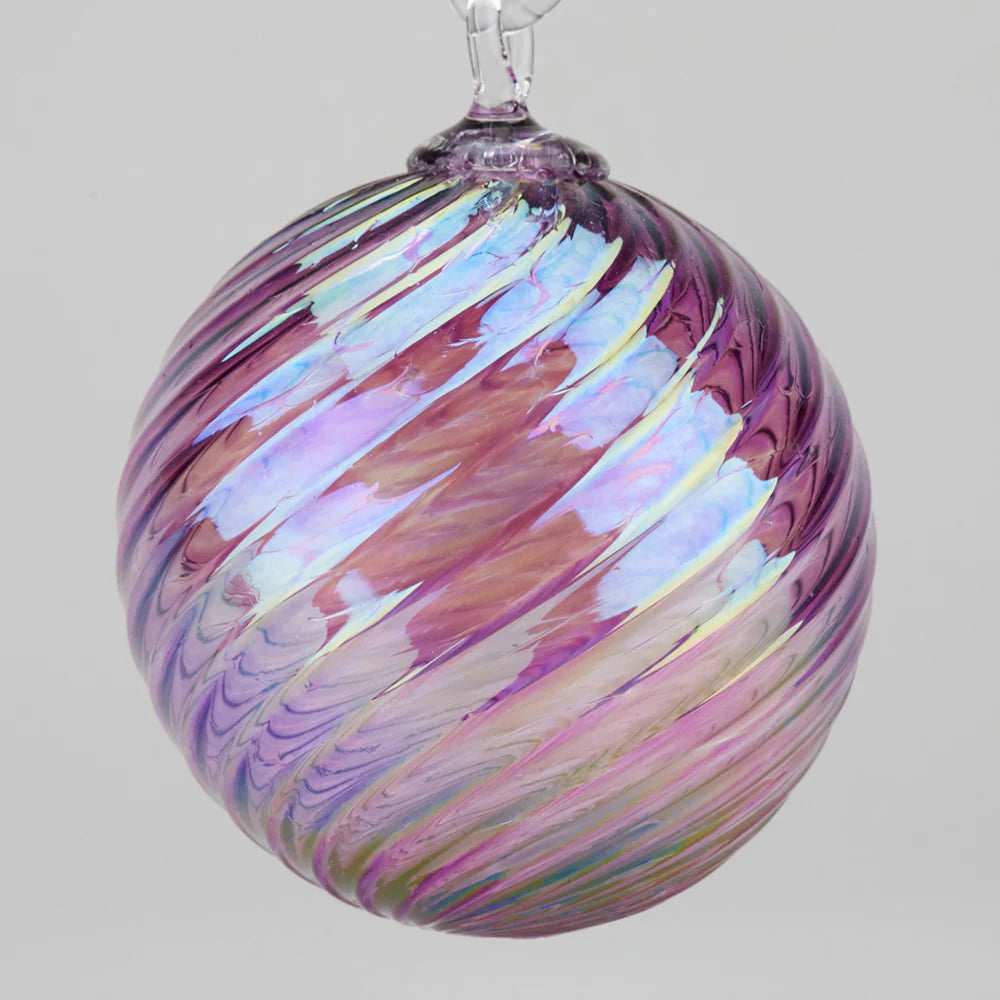 Huckleberry Twist - Classic Round Ornament