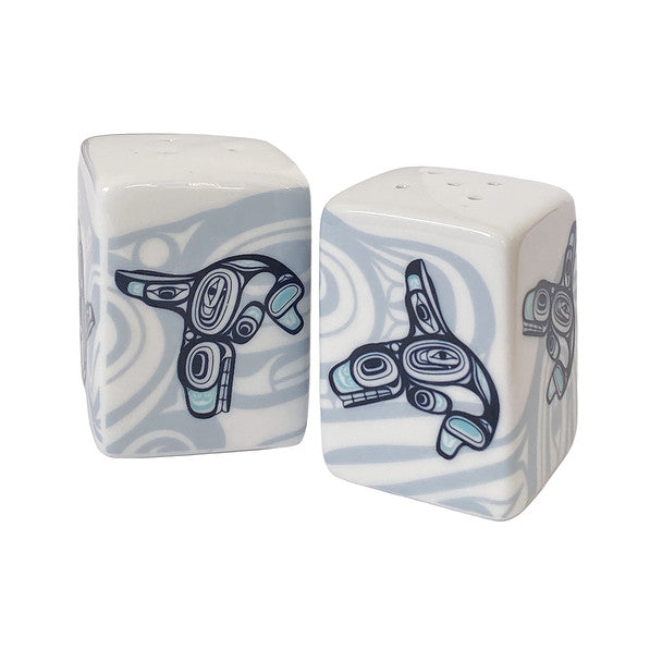 Salt & Pepper Shaker Set