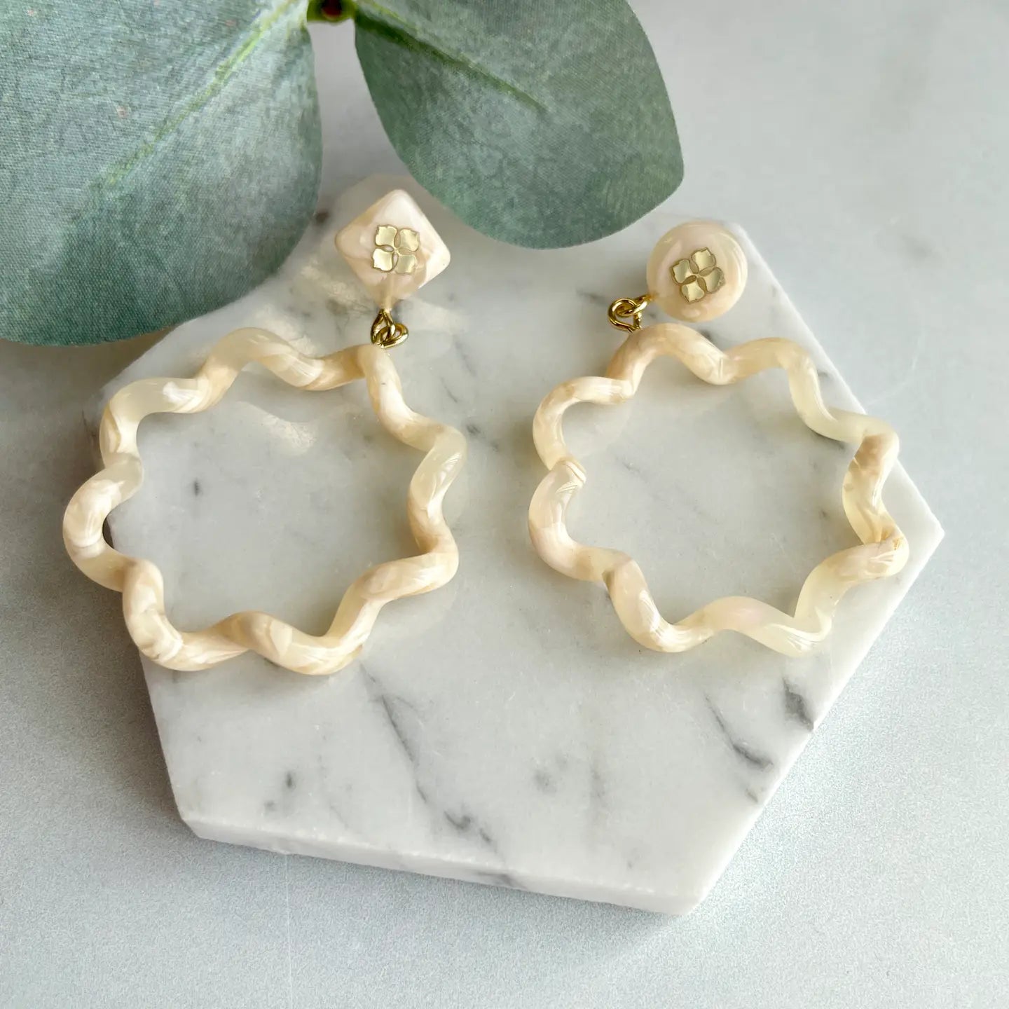 Whirlwind Dangles in Italian Acetate